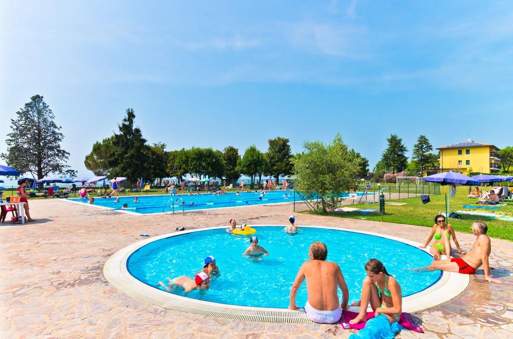 Campeggio Del Garda Песк'єра-дель-Гарда Екстер'єр фото